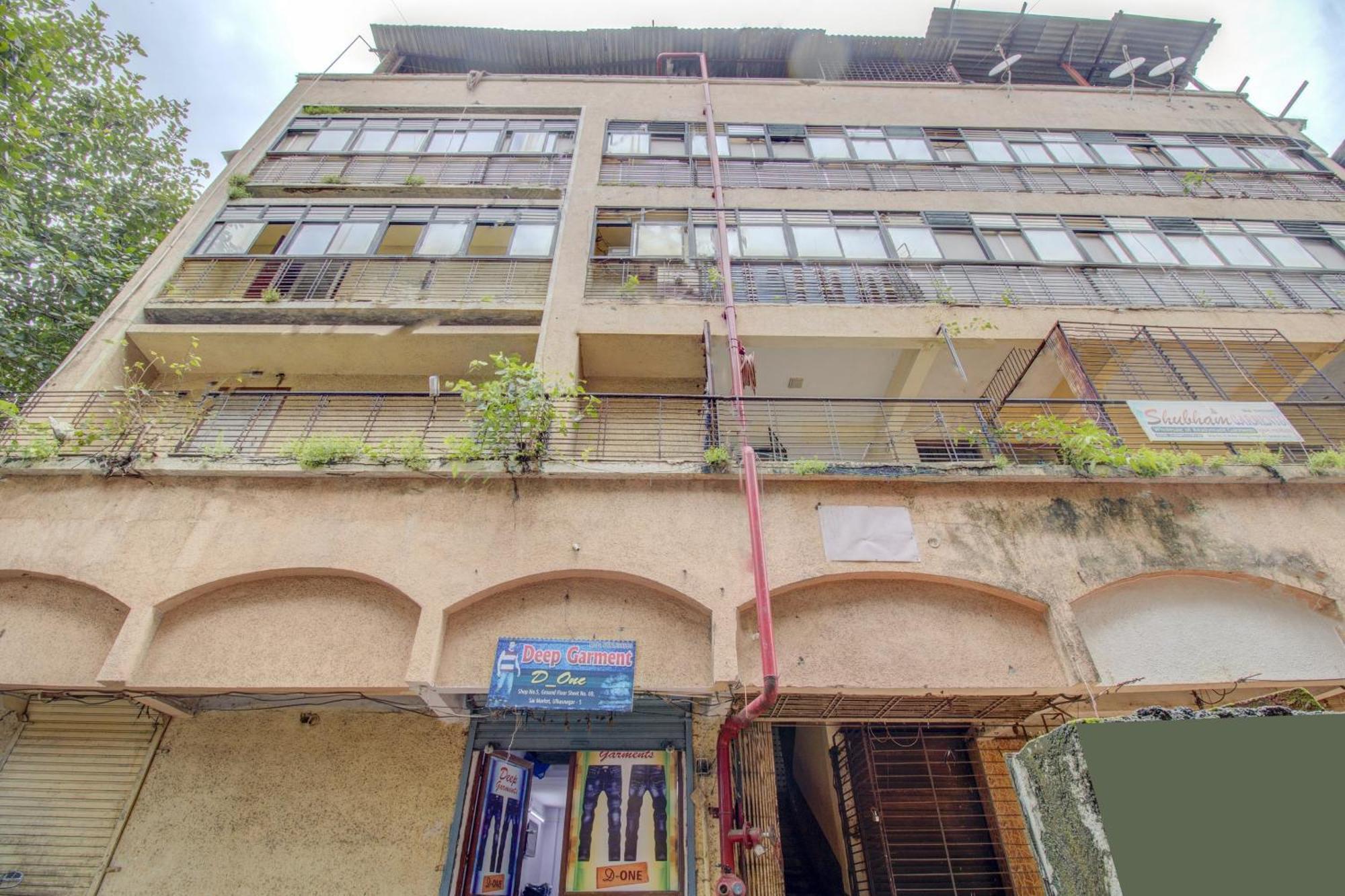 Hotel Della Comfort Near Ambreshwar Shiv Mandir, Ambernath Amarnath Экстерьер фото