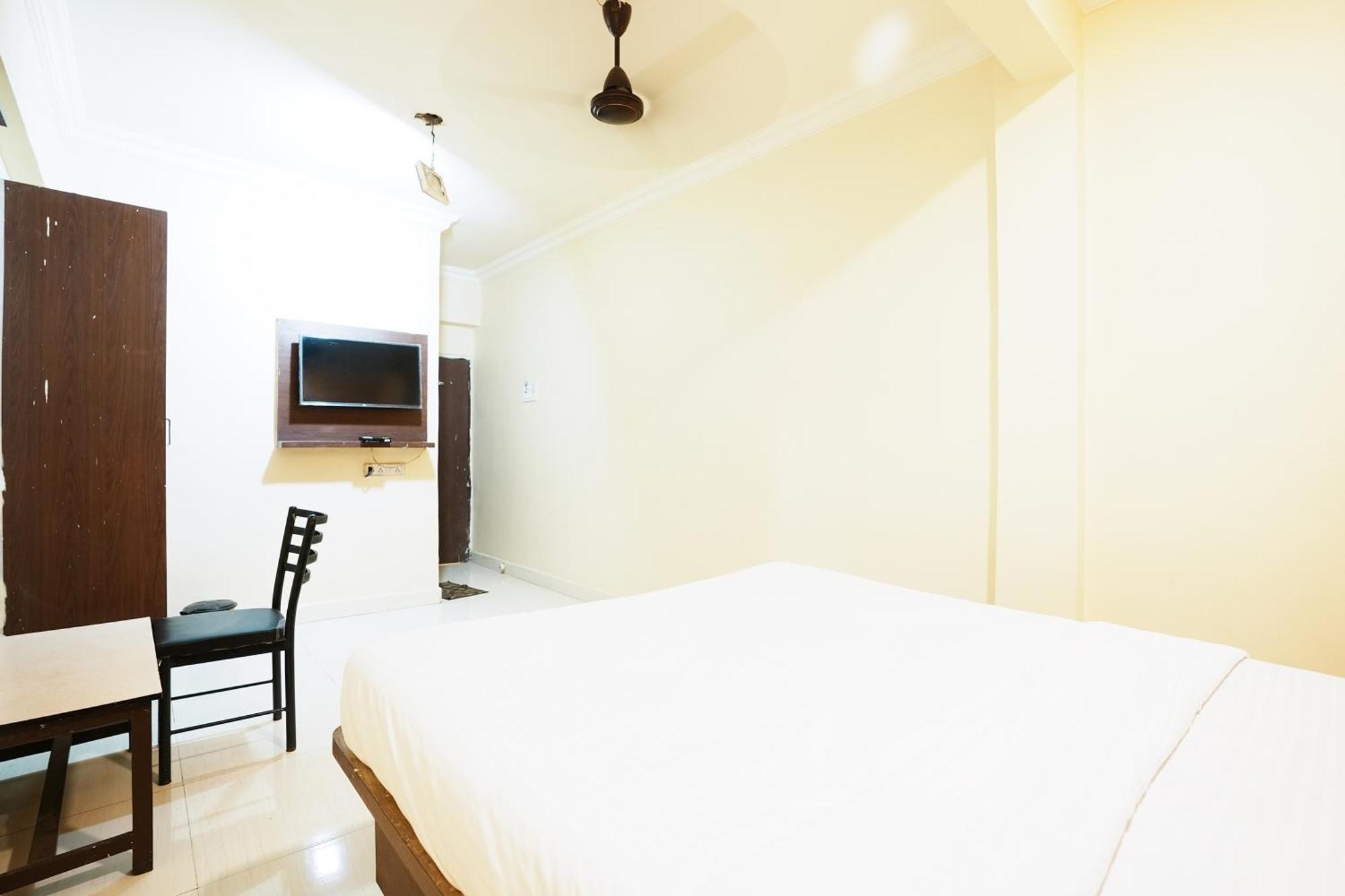 Hotel Della Comfort Near Ambreshwar Shiv Mandir, Ambernath Amarnath Экстерьер фото