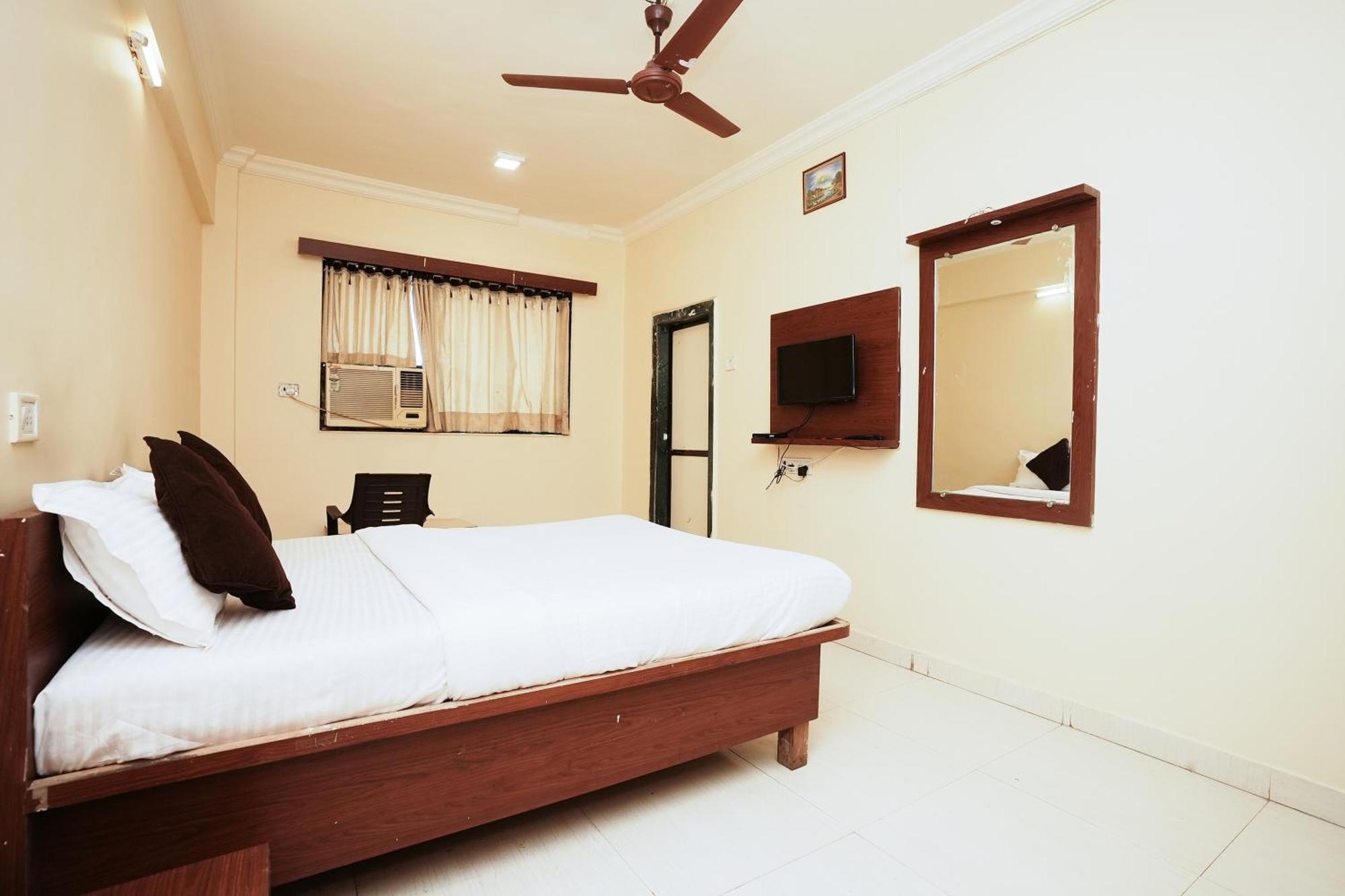 Hotel Della Comfort Near Ambreshwar Shiv Mandir, Ambernath Amarnath Экстерьер фото