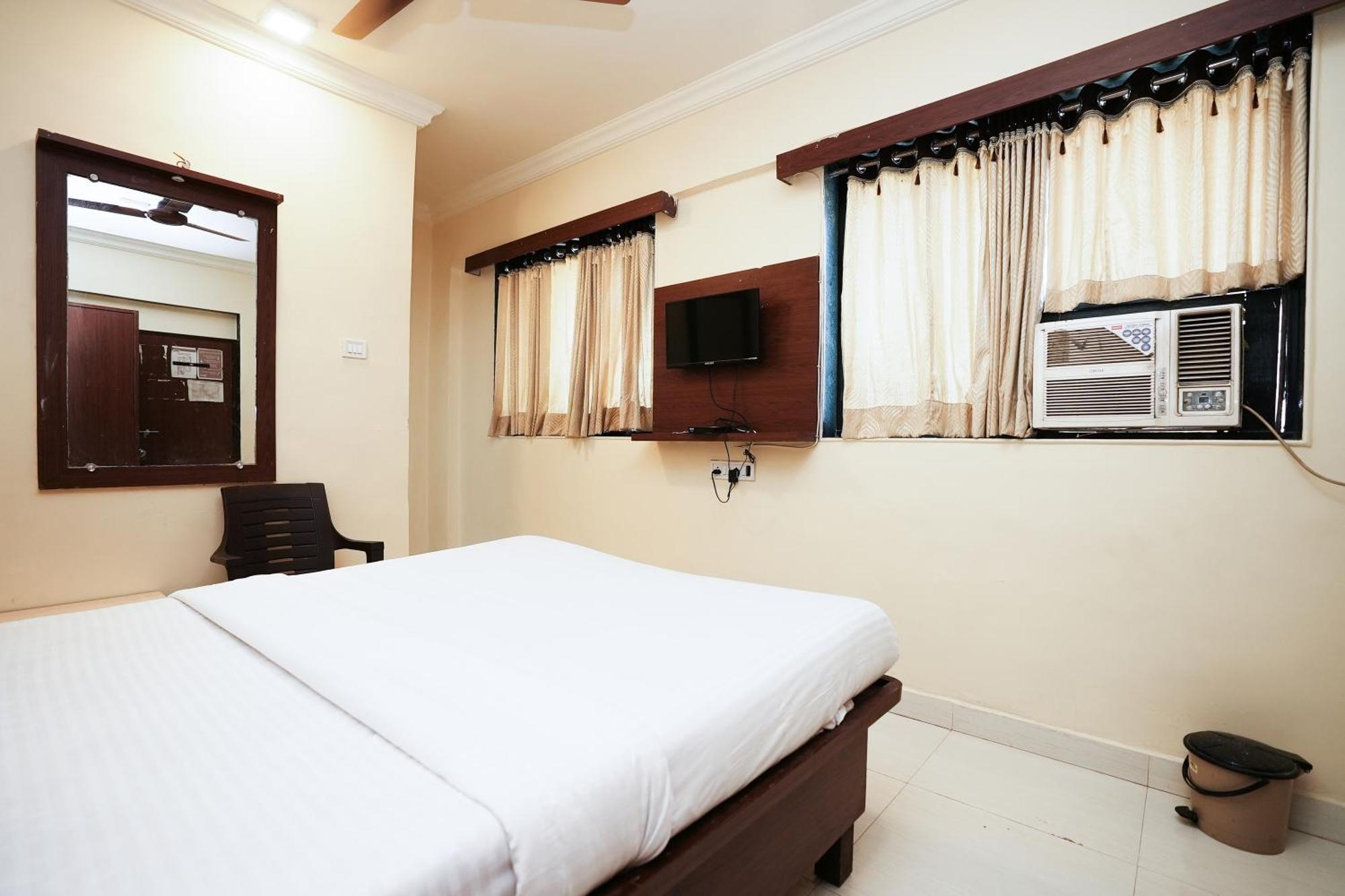 Hotel Della Comfort Near Ambreshwar Shiv Mandir, Ambernath Amarnath Экстерьер фото